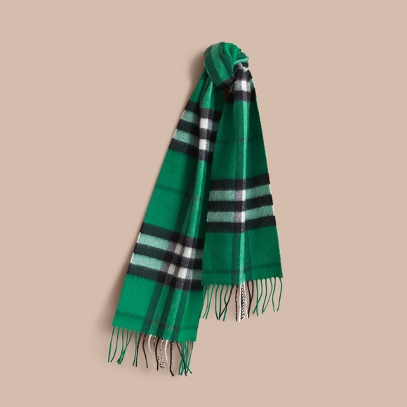 Burberry Green Cashmere Scarf Nwt 